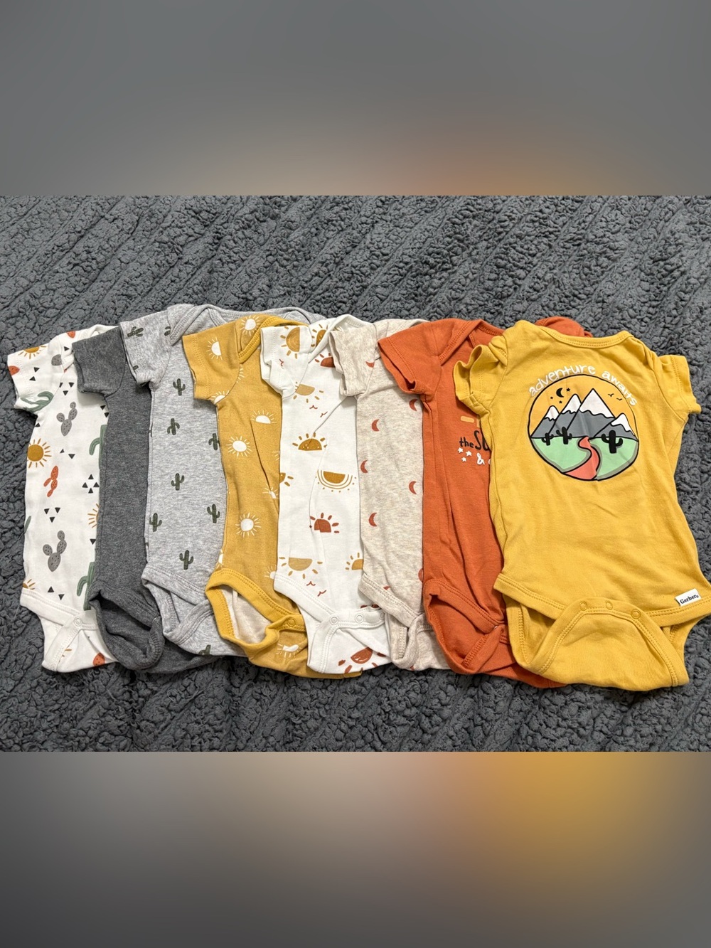 NWOT GERBER | 8 Pack Short Sleeves Onesies Bodysuits Sunrise
